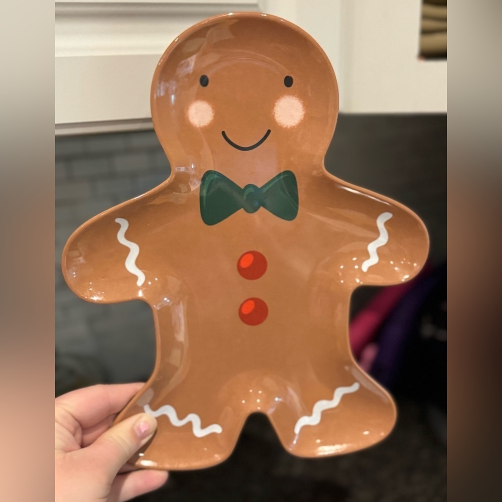 Gingerbread Man Shaped Serving Plate - Picture 2 of 2